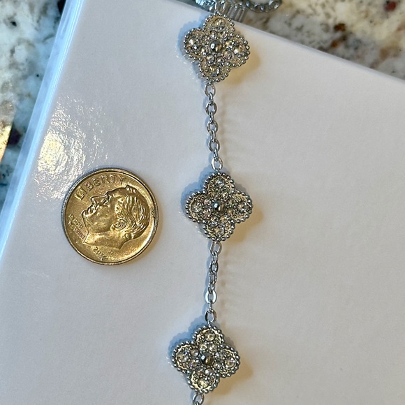 Silver Five Motif 18K GP Clover Bracelet - Picture 3 of 3